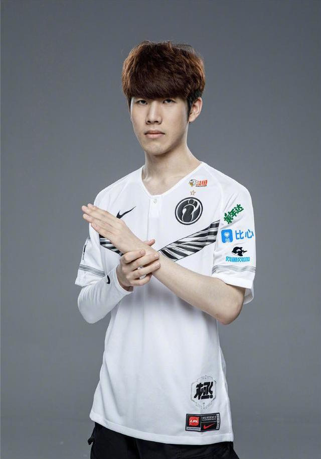 足球归化政 足球归化政